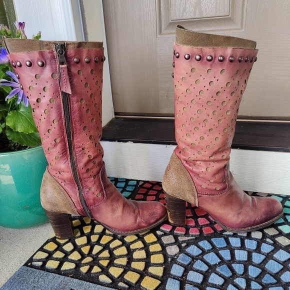 MJUS Italian Studded Red Brown Leather Heel Boots Textured Cut Outs Size 38 US 8 - Picture 2 of 15